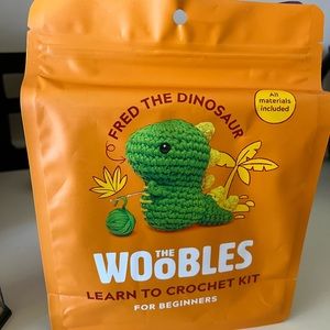 Woobles crochet kit- dinosaur